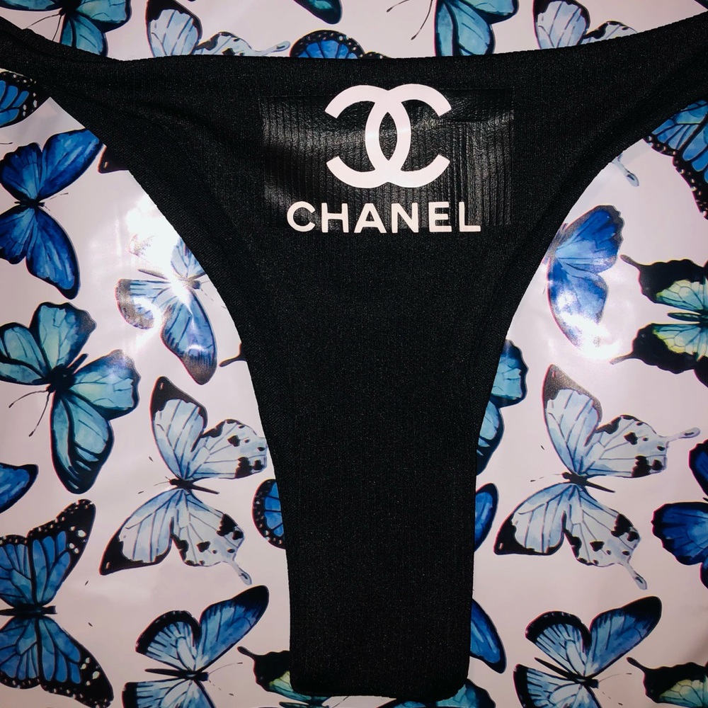 Bikini bottoms
